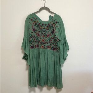 Umgee Green Dress Size Medium Festive Embroidery